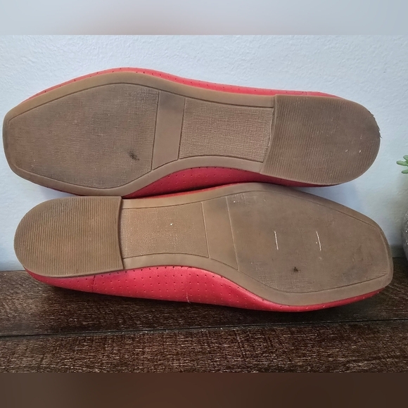 Nordstrom Ashton Perforated Red Ballet Flat Shoes Size 7.5 Square Toe Bow - Picture 7 of 9